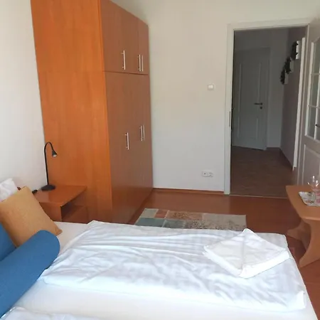 Aranyeso2 - Pool & Free Parking Apartment Balatonfured