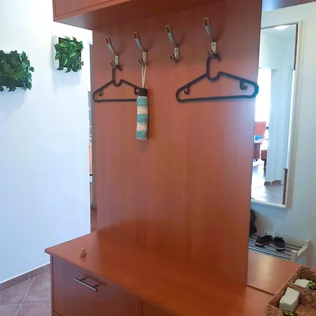 Aranyeso2 - Pool & Free Parking Apartment