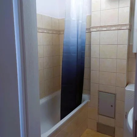 Aranyeso2 - Pool & Free Parking Apartment